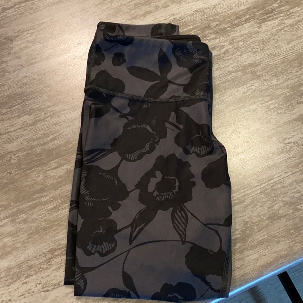 Lululemon Capri leggings